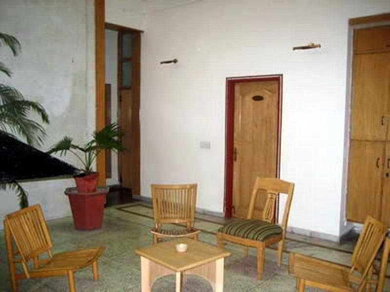 Siris 18 Hotel Gurgaon Exterior foto