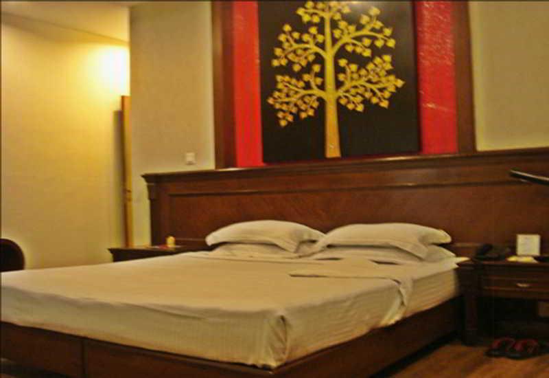 Siris 18 Hotel Gurgaon Exterior foto